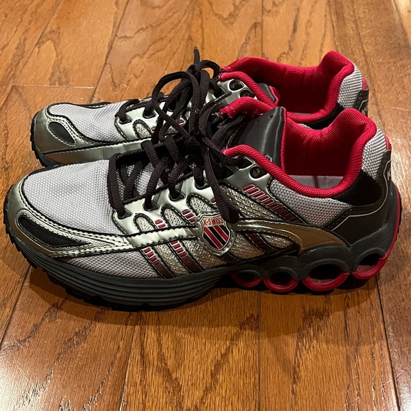 Like new K Swiss sneakers. Size 8.5 PINK & GRAY - Picture 5 of 8